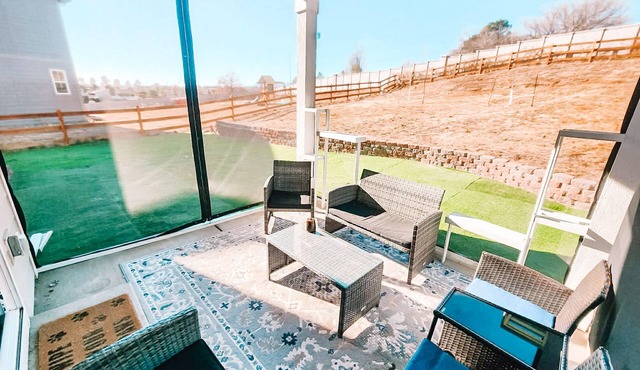 Modern Retreat Near Everything! Off Powers Blvd & Barnes Rd