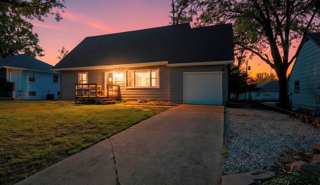 Monthly Stay, 3BR/3BA, Office + Google Fiber