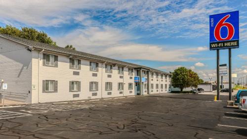 Motel 6-Wichita, KS