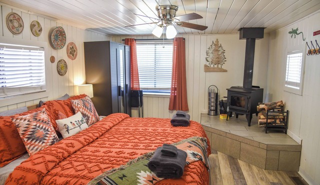 Mountain Song Cabin #8 (Pioneer #8)