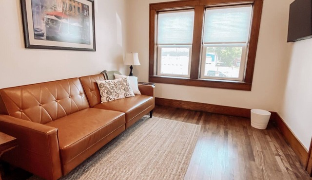Mugivan Manor One Bedroom Apartment