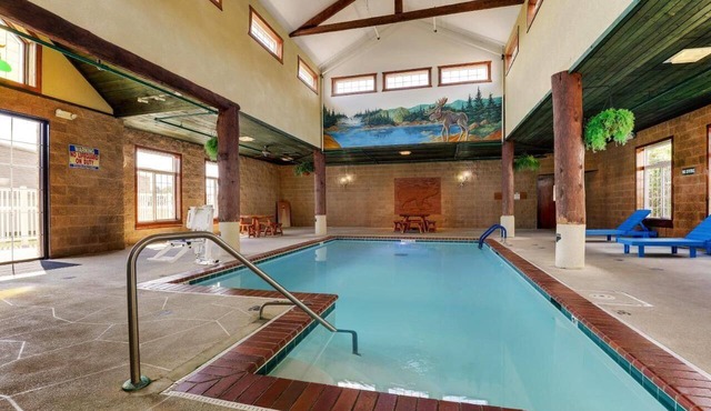 Near Mississippi River, Deluxe 2 Double, Stoney Creek Galena | 2 Units