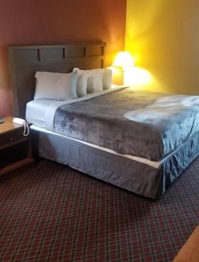 OSU 2 Queen Bed Hotel Room 202