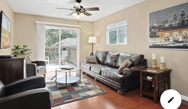 Overland Park - 20 min from arrowhead stadium
