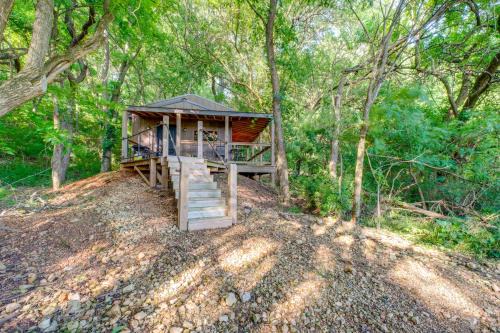 Ozark 'Blue Jean Cabin' w/Trails & Fishing Pond