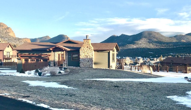 Panoramic MTN Views / Outdoor Spaces/ Deck Patio/ Grill/NO LODGING TAX ON 30 DAY