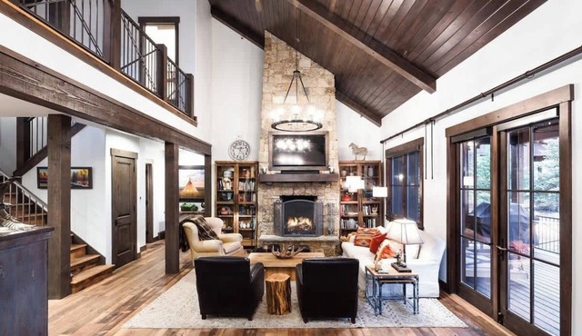 Park City Oasis | Family | Games | Jacuzzi