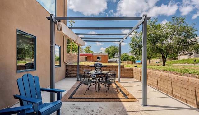 Peaceful and Convenient, Inviting Patio