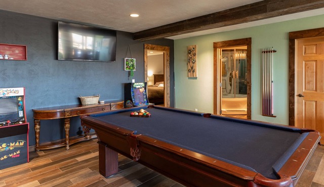 Peaks Paradise - Hot Tub - Game Room - Views