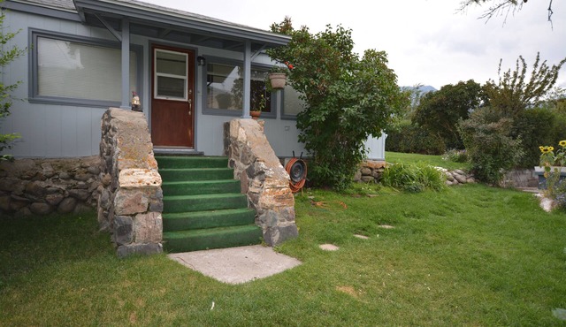 Perfect For Families, Couples, And Dog Friendly! Short Walk To YNP!