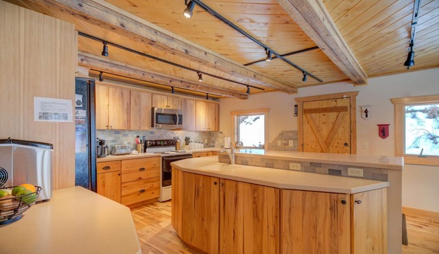 Perfect Pagosa Mountain Cabin - private trail - details @ Pagosacabinrental.com