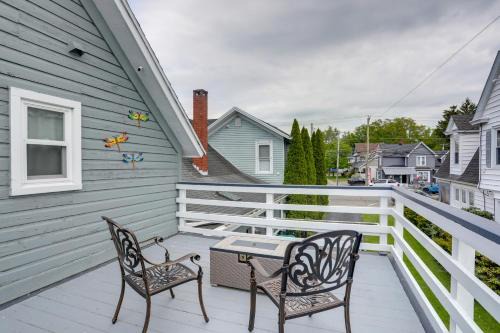 Pet-Friendly Loft Vacation Rental w/Fire Pit!