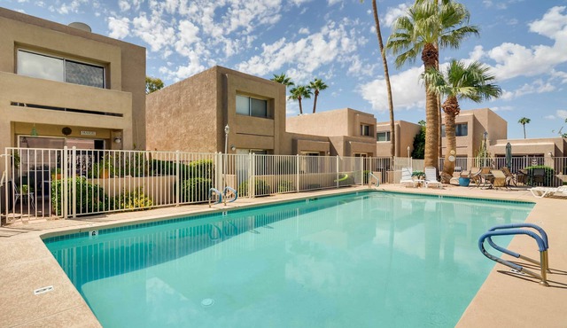 Pool Access! Pet-Friendly Snowbird Retreat in Mesa