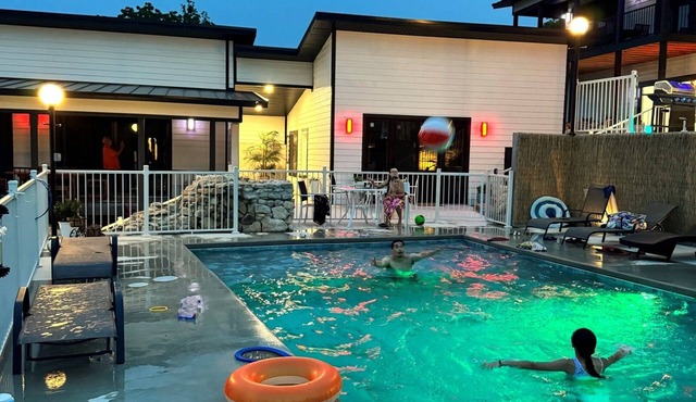 Poolside King Villa | 2-Min to SDC | Free Kayaks