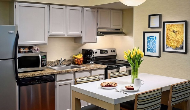 Prime Location! 3 Convenient Units, Free Breakfast, Onsite Pool, Free Parking
