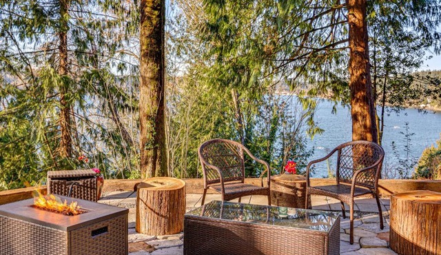 Private Beach Access! Group-Friendly Getaway!