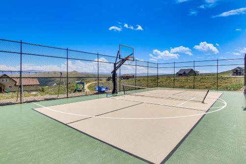 Private Beach Access! Luxe 7BR Bear Lake Cabin