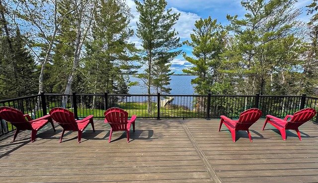Private Dock! Family-Friendly Rainy Lake House