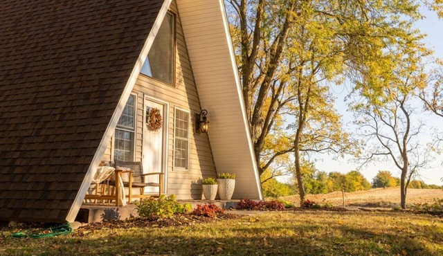 Private Wooded Escape | Hot Tub | Quiet Seclusion | Fire Pit | Games
