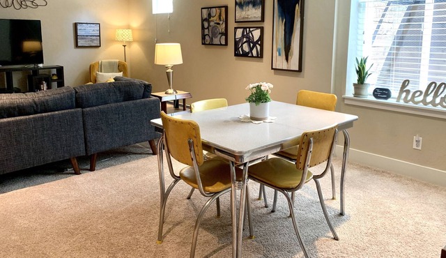 Quaint and Cozy Guest Suite Near Old Town and CSU!