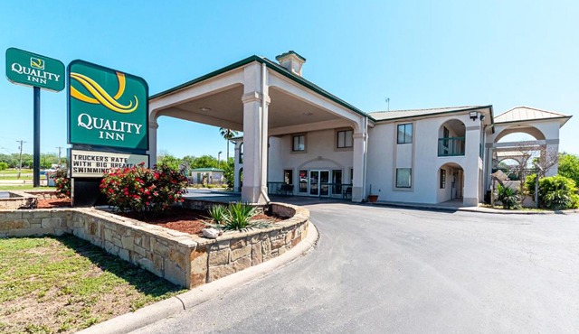 Quality Inn Three Rivers in Three Rivers