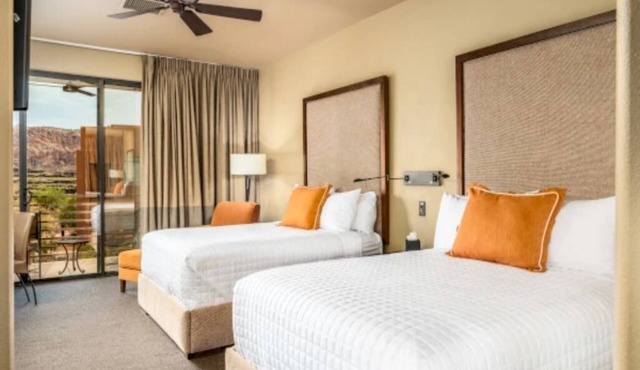 Relax at Serene Room in St. George w/Free Parking - Ideal for Weekend Escape