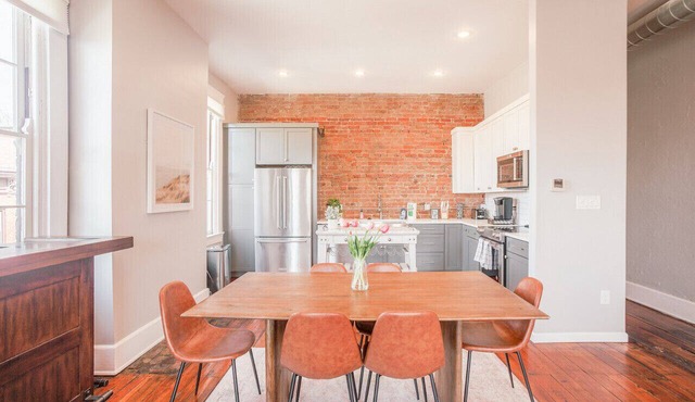 Relaxing, Boho Chic 2B 2Bath Downtown City View Condo