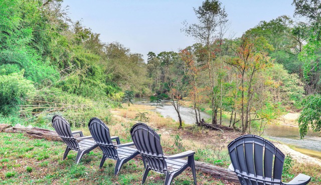 River Frontage: Quiet Mississippi Vacation Rental