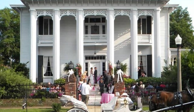 Shadowlawn Bed & Breakfast