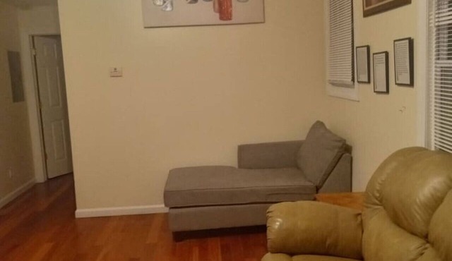 simple one bedroom free parking
