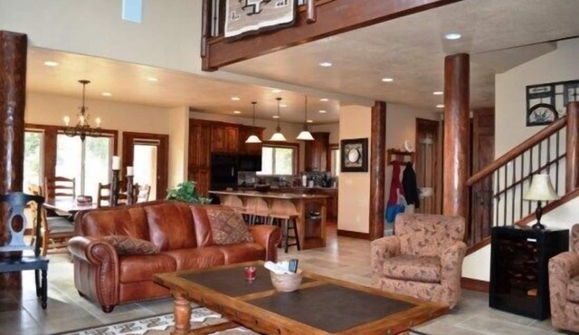 Ski In/out Luxury Cabin With Private Jacuzzi