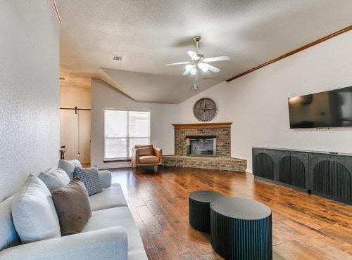 Sleek 4BR OKC Stay by StayLage