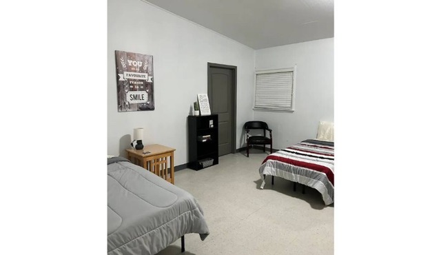 Spacious 3 BR, 2BT, 2 Fireplace & Full Kitchen.
