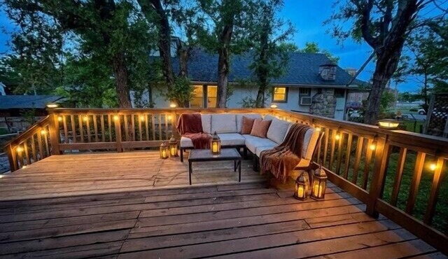 Spacious 4 Bedroom 2 Full Bath - Triple Crown KC