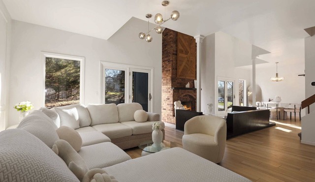 Spacious 5BR Home with 5 KingBeds