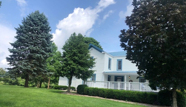 Spacious, comfortable, and, land! in Prospect