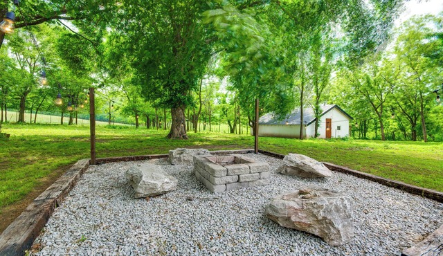 Spacious Missouri Vacation Rental w/Fire Pit!