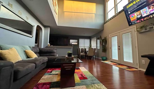 Spacious Relaxing 4-bedroom house in brilliant Midlothian