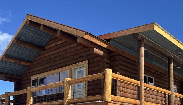 Streamside Cabin, 2 bd/2ba