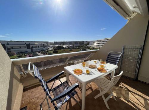 Studio cabine au Cap d'Agde, 4 couchages, terrasse, parking, plage à proximité - FR-1-249A-40 in Cap d'Agde