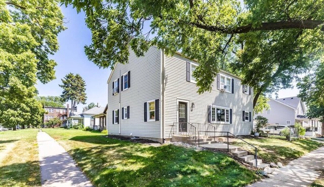 Stylish 1-Bed. Haymarket/University/Downtown