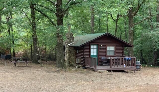 Sugarberry Shack | Honeymoon Cabin | Fireplace & Near Beavers Bend