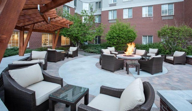 Suite Near Denver Airport | Free Shuttle+Breakfast