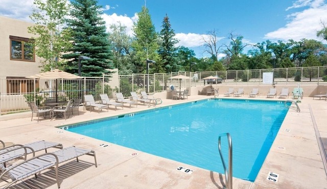 Taos | Short Stay Mountain Trip | Pool + Hot Tub