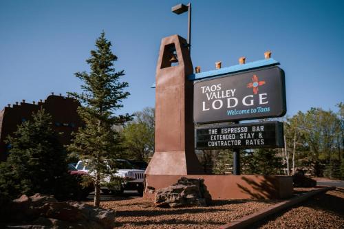 Taos Valley Lodge