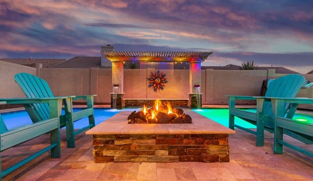 The Fernwood Retreat: Pool, Spa, Game Room & More!