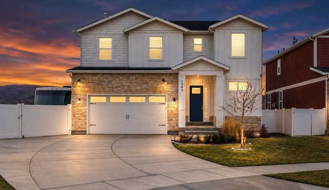 Timpanogos View Retreat with RV Parking Pad