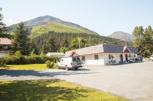 Trailhead Lodging in Seward