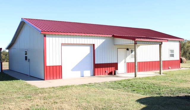 Tranquil 2-bedroom cabin with AC near charming Oxford