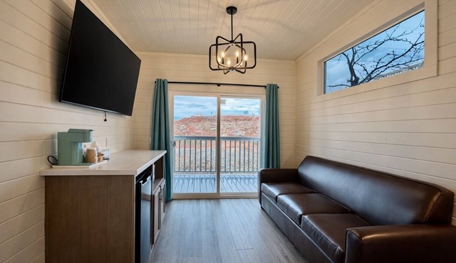 Ultra Luxury Tiny Home with Deck #1B